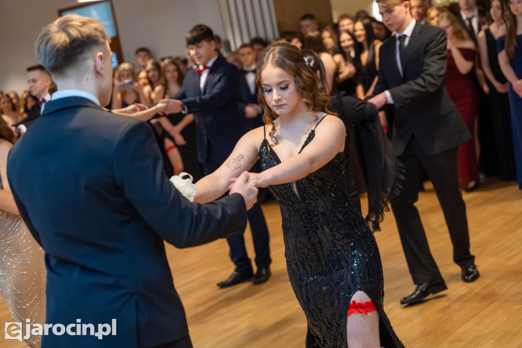 Studniówka 2025 maturzystów ZSP nr 1 w Jarocinie