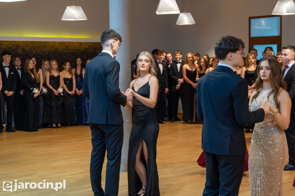 Studniówka 2025 maturzystów ZSP nr 1 w Jarocinie