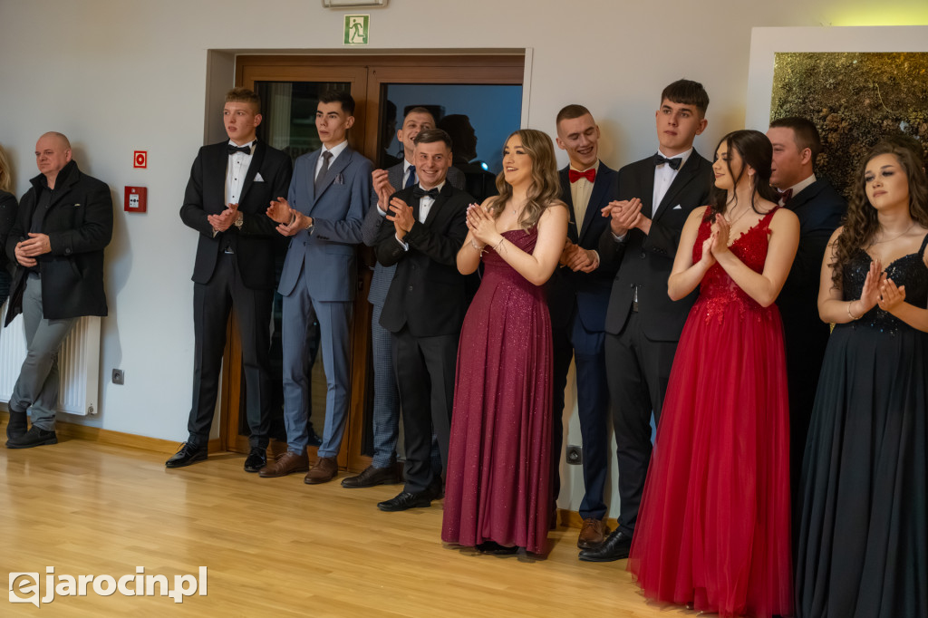 Studniówka 2025 maturzystów ZSP nr 1 w Jarocinie