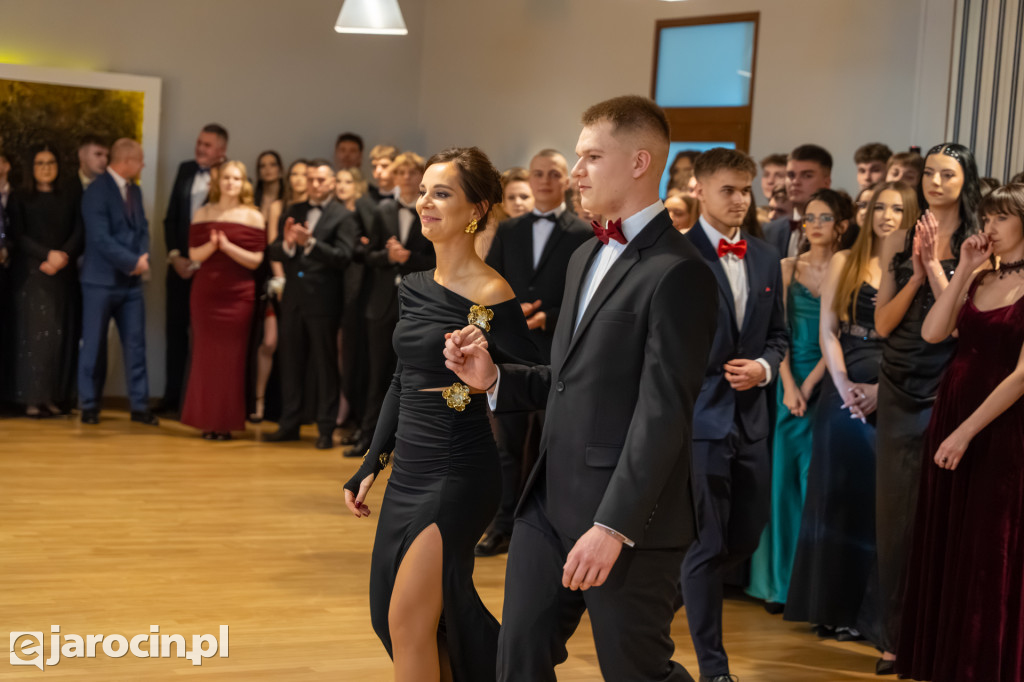 Studniówka 2025 maturzystów ZSP nr 1 w Jarocinie