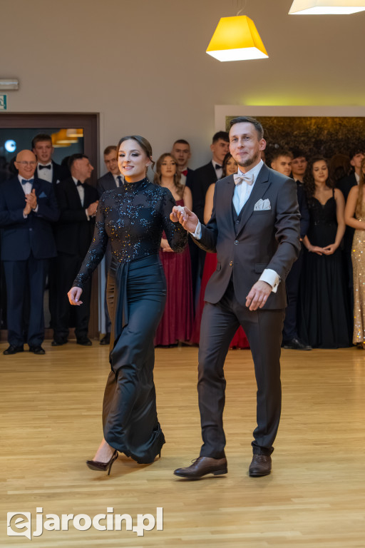 Studniówka 2025 maturzystów ZSP nr 1 w Jarocinie