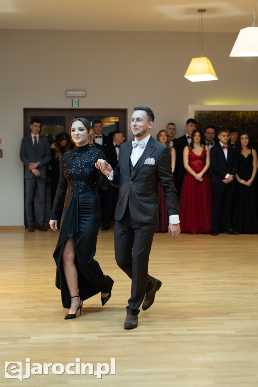 Studniówka 2025 maturzystów ZSP nr 1 w Jarocinie