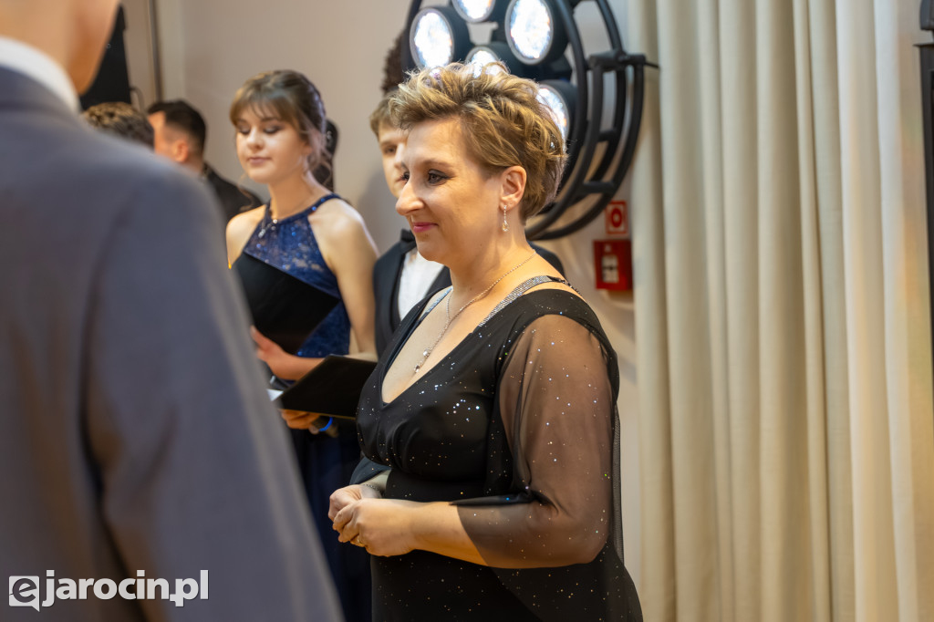 Studniówka 2025 maturzystów ZSP nr 1 w Jarocinie