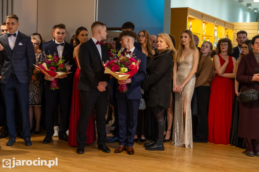Studniówka 2025 maturzystów ZSP nr 1 w Jarocinie