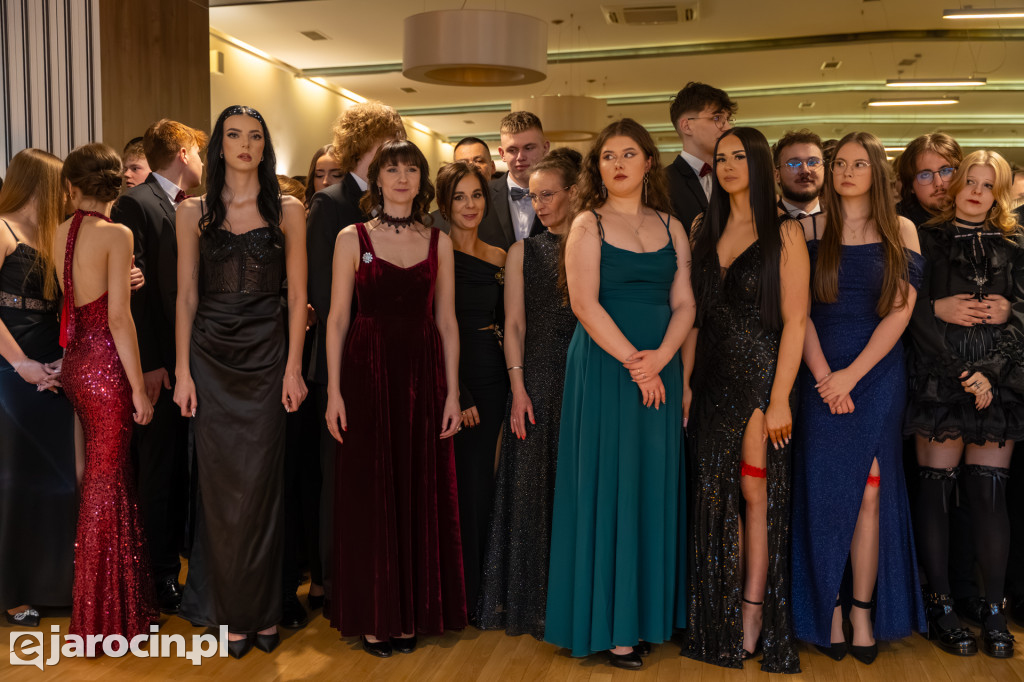 Studniówka 2025 maturzystów ZSP nr 1 w Jarocinie