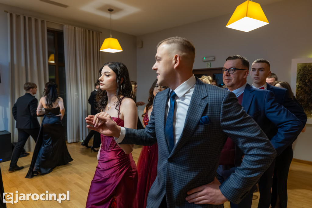 Studniówka 2025 maturzystów ZSP nr 1 w Jarocinie