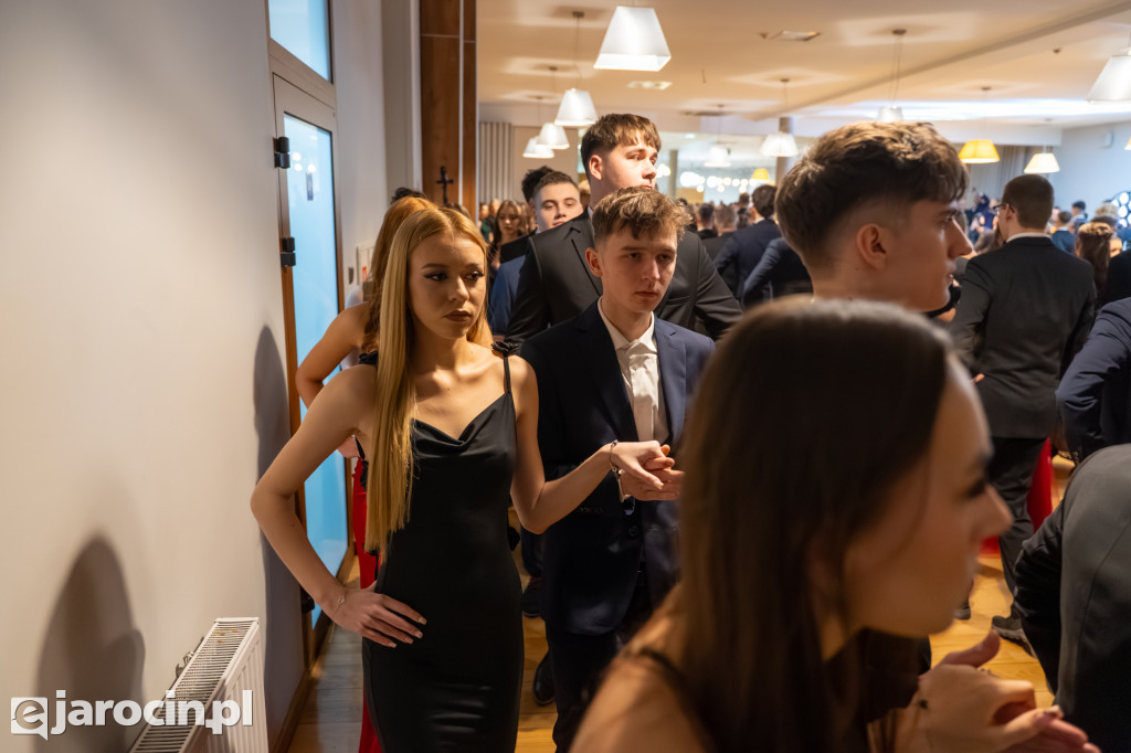 Studniówka 2025 maturzystów ZSP nr 1 w Jarocinie