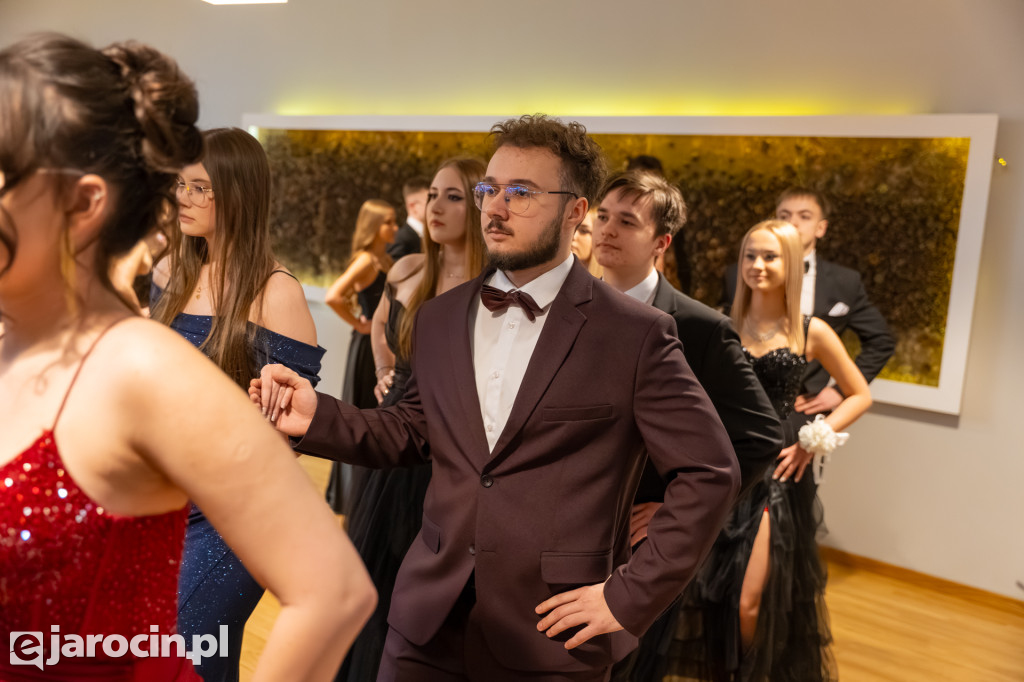 Studniówka 2025 maturzystów ZSP nr 1 w Jarocinie