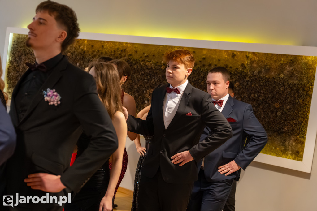 Studniówka 2025 maturzystów ZSP nr 1 w Jarocinie