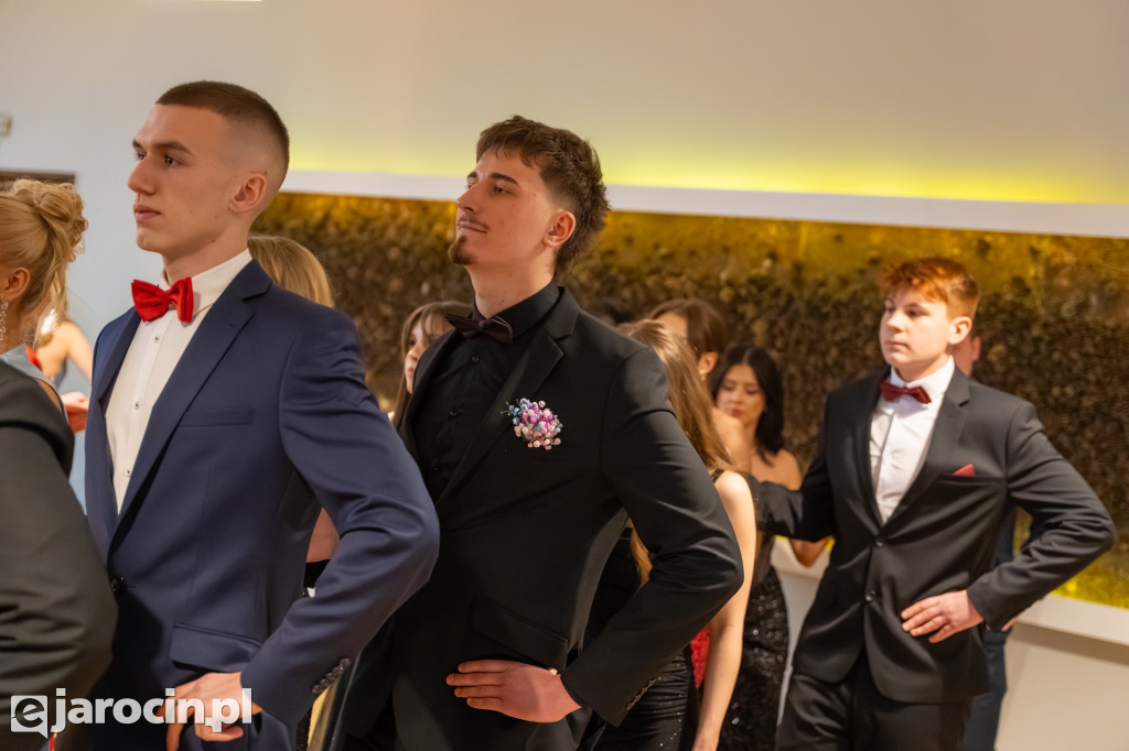 Studniówka 2025 maturzystów ZSP nr 1 w Jarocinie