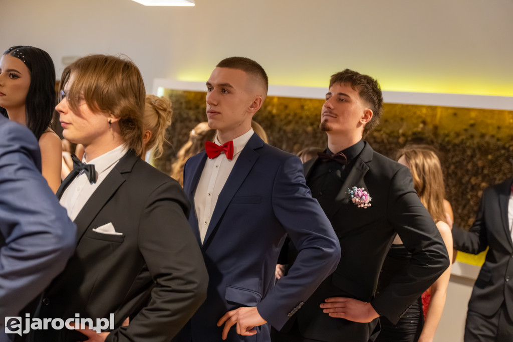 Studniówka 2025 maturzystów ZSP nr 1 w Jarocinie