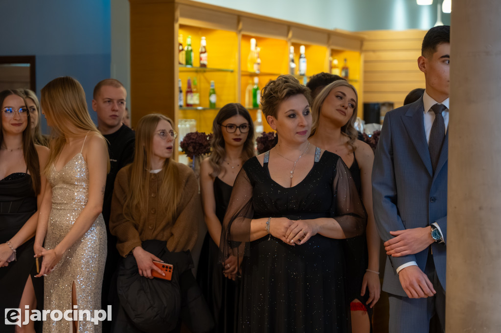 Studniówka 2025 maturzystów ZSP nr 1 w Jarocinie