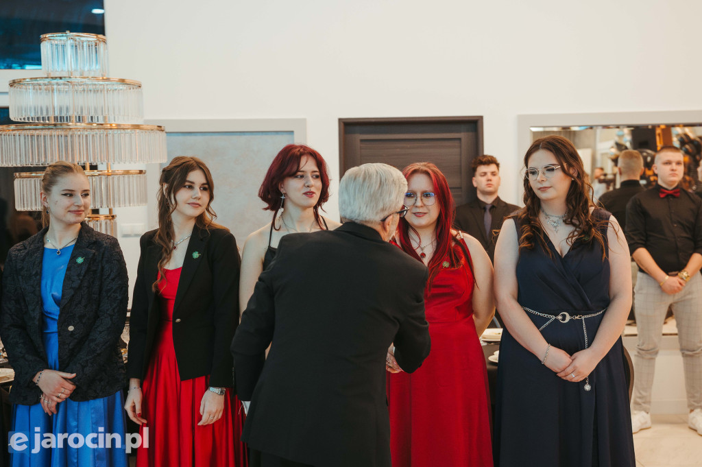 Studniówka 2025 maturzystów ZSP-B Tarce