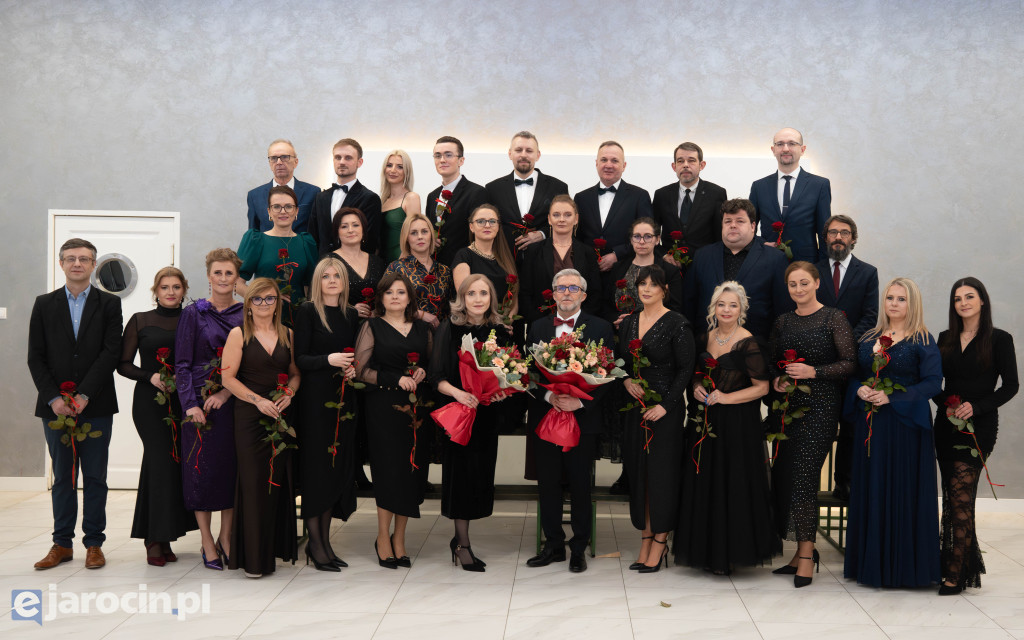 Studniówka 2025 maturzystów ZSP-B Tarce