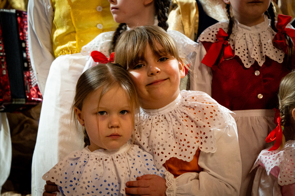 Zespół Folklorystyczny Snutki z kolędami u Franciszkanów