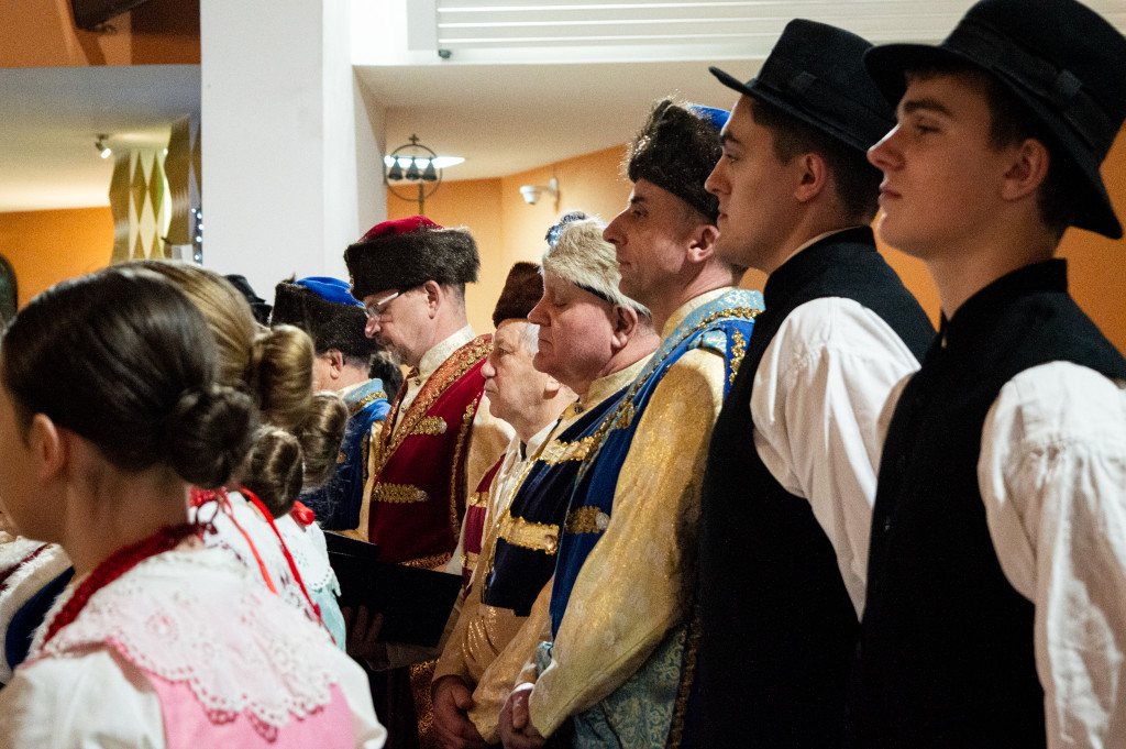 Zespół Folklorystyczny Snutki z kolędami u Franciszkanów