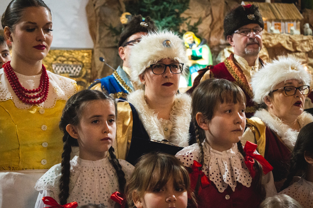 Zespół Folklorystyczny Snutki z kolędami u Franciszkanów