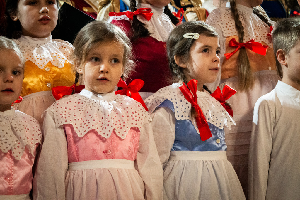 Zespół Folklorystyczny Snutki z kolędami u Franciszkanów