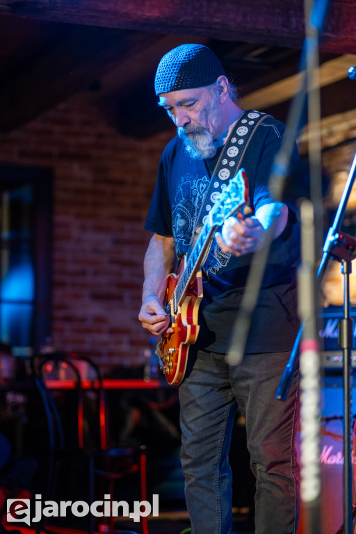 4. Skrzyżowanie Gitar w Spichlerzu