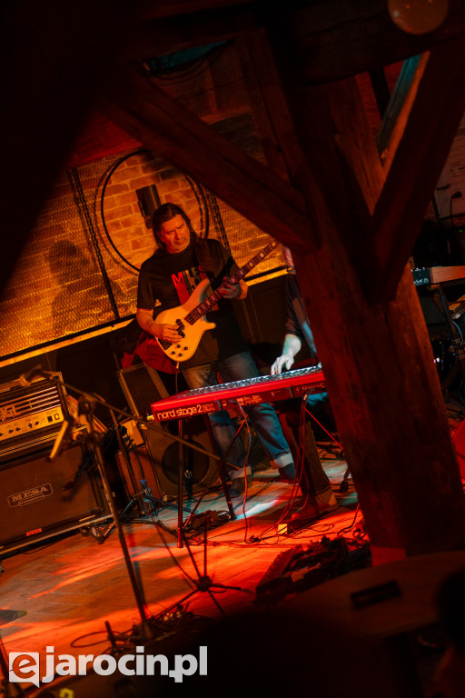 4. Skrzyżowanie Gitar w Spichlerzu