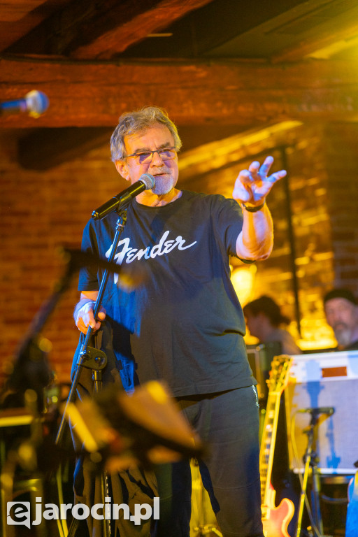 4. Skrzyżowanie Gitar w Spichlerzu