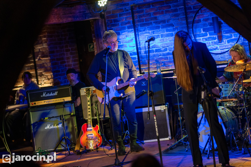 4. Skrzyżowanie Gitar w Spichlerzu