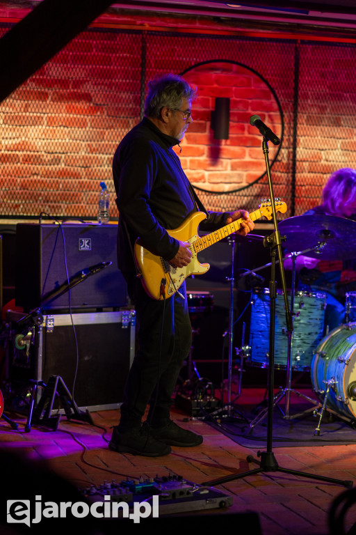 4. Skrzyżowanie Gitar w Spichlerzu