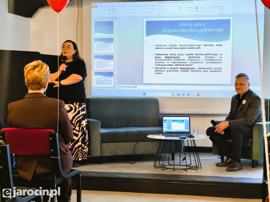 Jarocin zatańczył przeciw przemocy. One Billion Rising po raz pierwszy w mieście