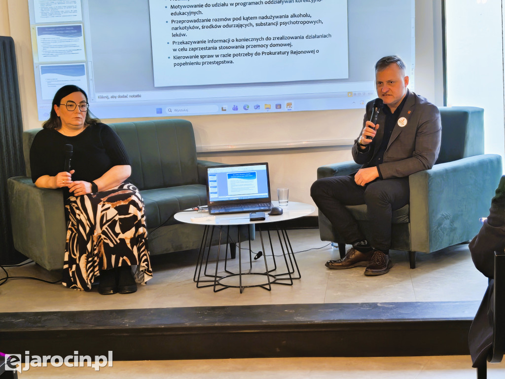 Jarocin zatańczył przeciw przemocy. One Billion Rising po raz pierwszy w mieście