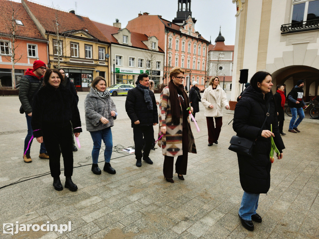 Jarocin zatańczył przeciw przemocy. One Billion Rising po raz pierwszy w mieście