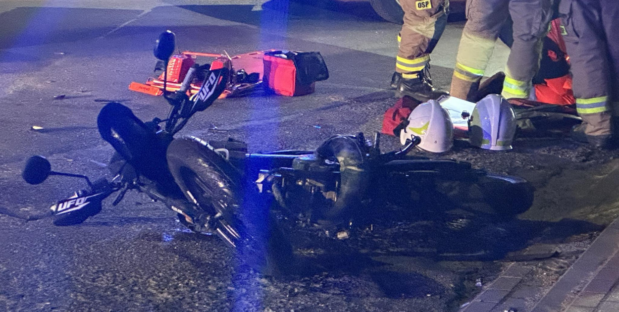 Zderzenie samochodu osobowego i motocykla w Kotlinie