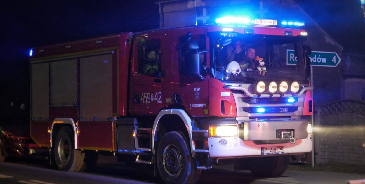 Pożar sadzy w kominie w Lubinii Małej