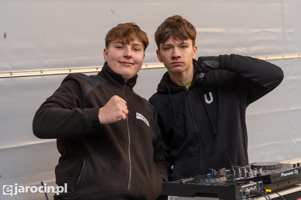 Hokejowe emocje na lodowisku w Jarocinie. Już po raz czwarty