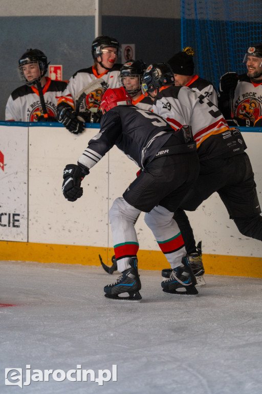 Hokejowe emocje na lodowisku w Jarocinie. Już po raz czwarty