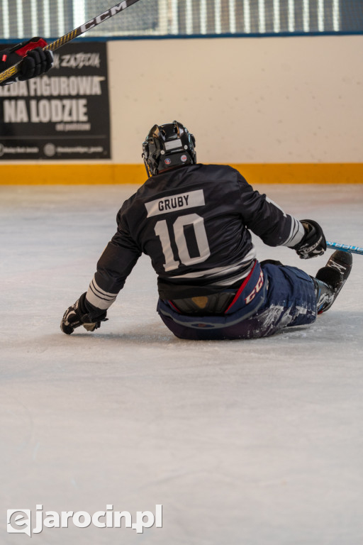 Hokejowe emocje na lodowisku w Jarocinie. Już po raz czwarty