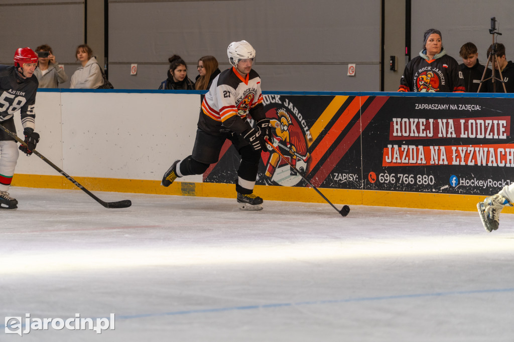 Hokejowe emocje na lodowisku w Jarocinie. Już po raz czwarty