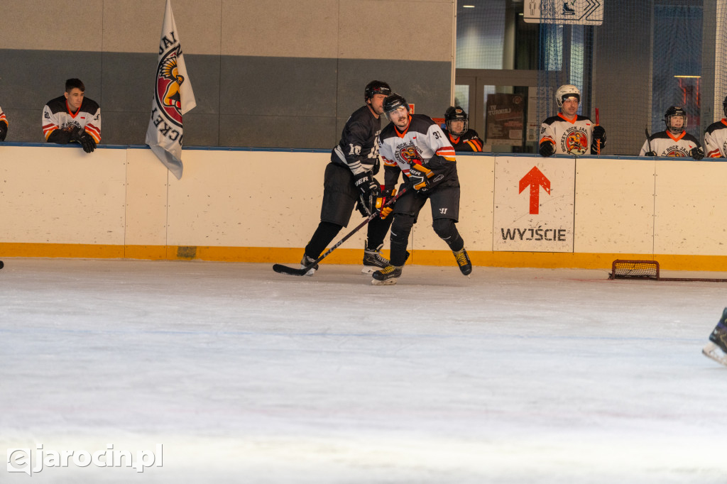 Hokejowe emocje na lodowisku w Jarocinie. Już po raz czwarty