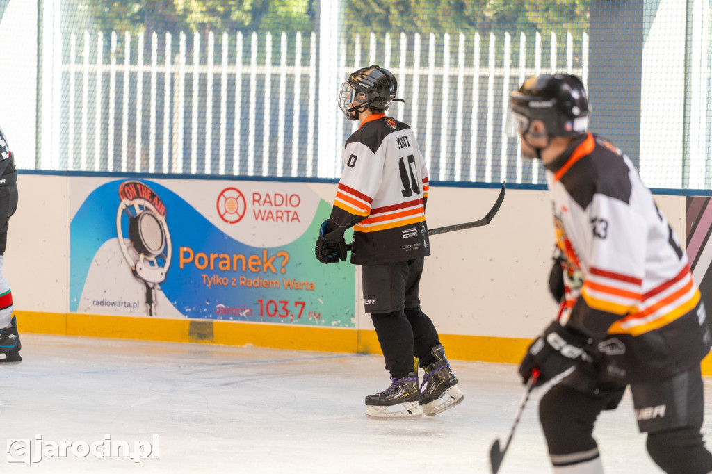 Hokejowe emocje na lodowisku w Jarocinie. Już po raz czwarty