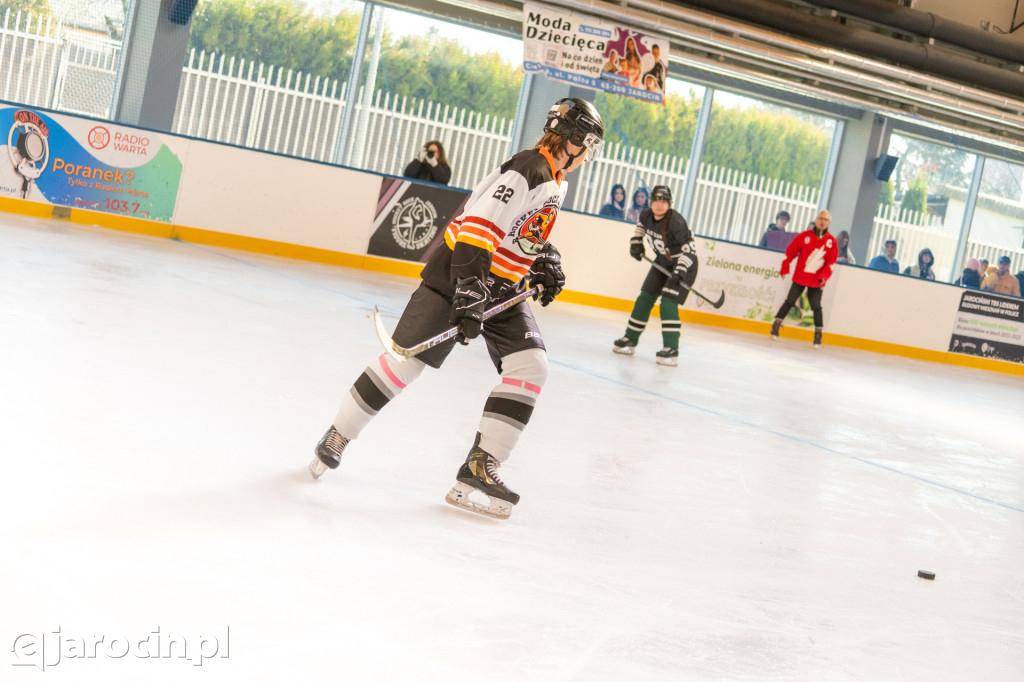 Hokejowe emocje na lodowisku w Jarocinie. Już po raz czwarty