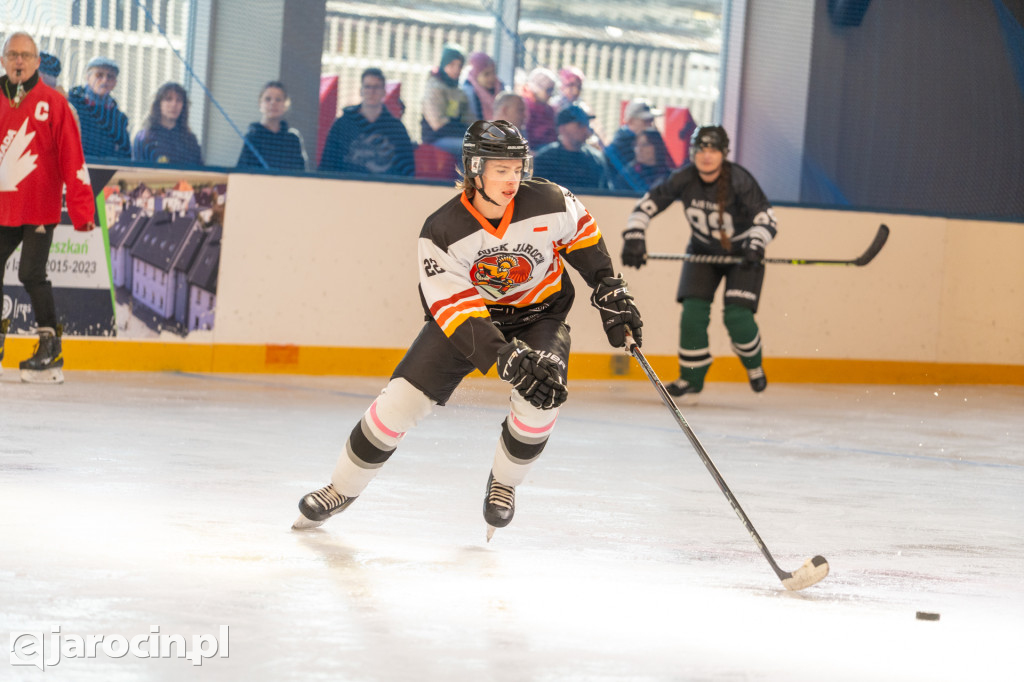 Hokejowe emocje na lodowisku w Jarocinie. Już po raz czwarty