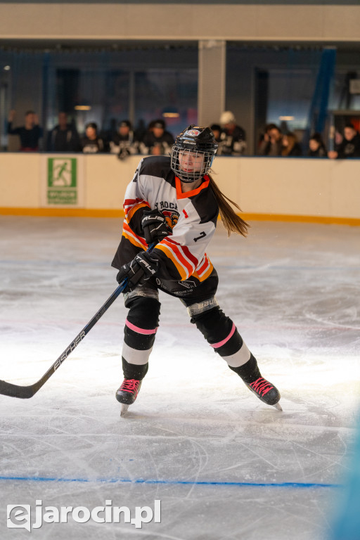 Hokejowe emocje na lodowisku w Jarocinie. Już po raz czwarty