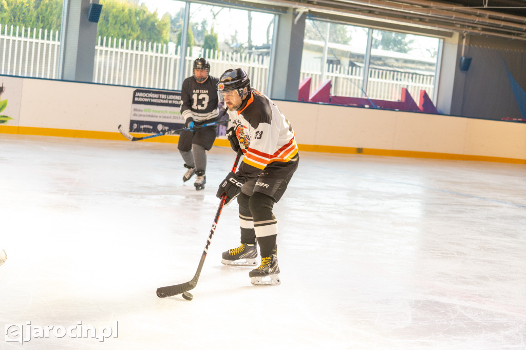 Hokejowe emocje na lodowisku w Jarocinie. Już po raz czwarty