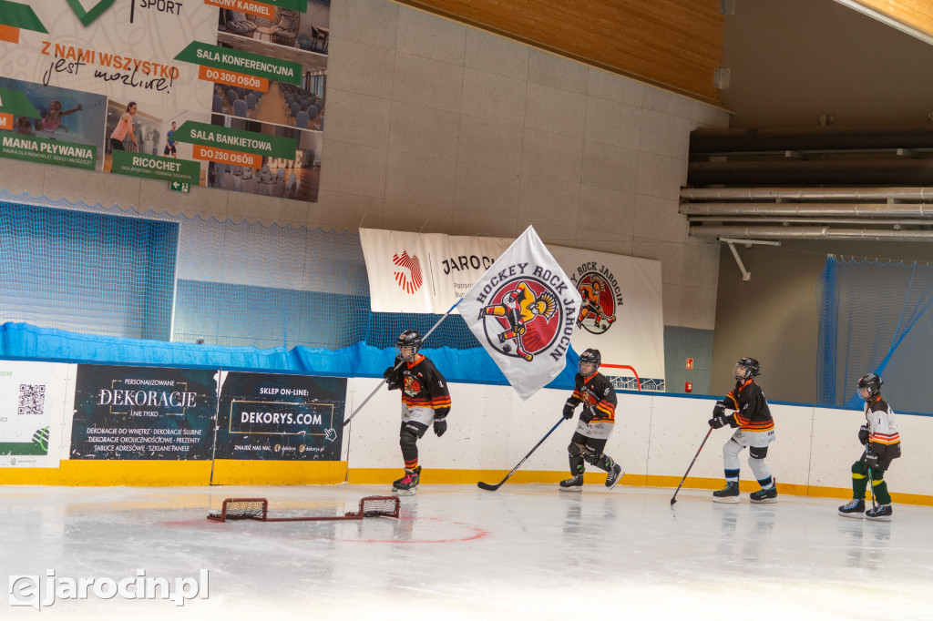Hokejowe emocje na lodowisku w Jarocinie. Już po raz czwarty