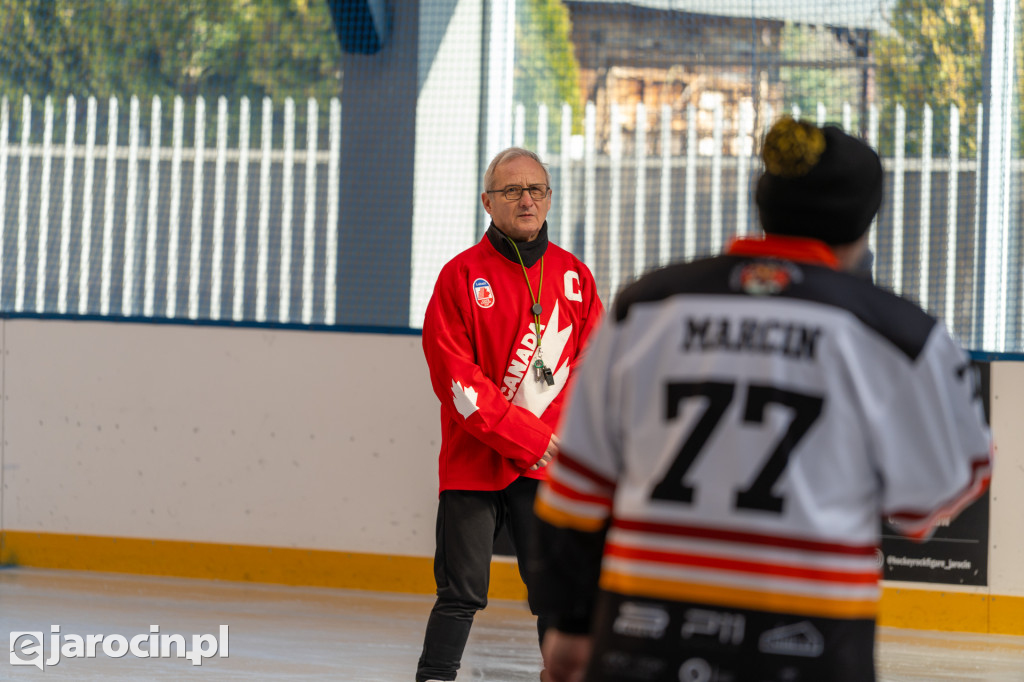 Hokejowe emocje na lodowisku w Jarocinie. Już po raz czwarty