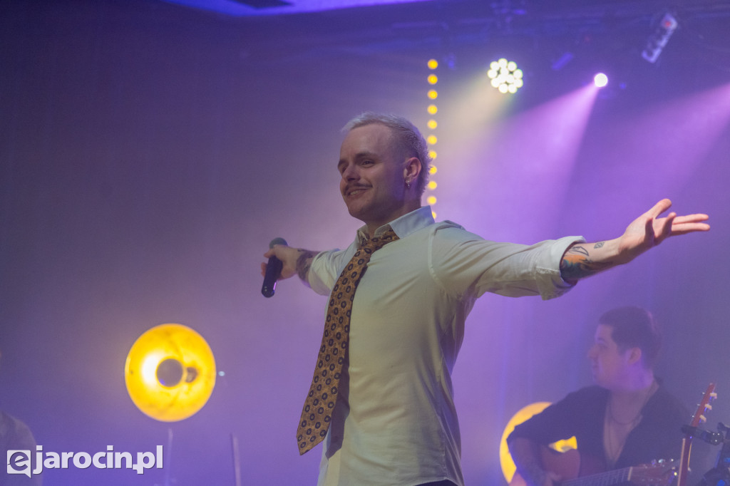 Gminny Dzień Kobiet z Filipem Mettlerem w Jaraczewie