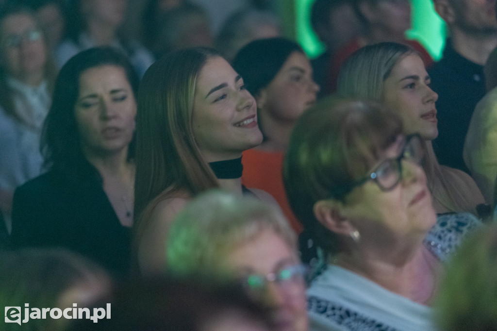 Gminny Dzień Kobiet z Filipem Mettlerem w Jaraczewie