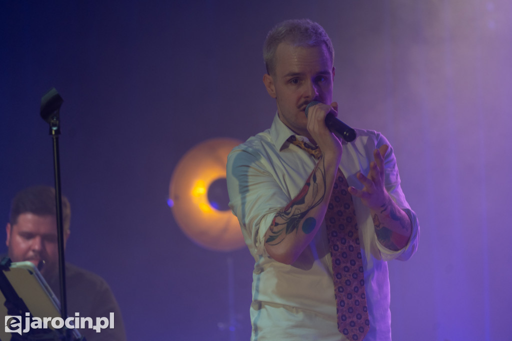 Gminny Dzień Kobiet z Filipem Mettlerem w Jaraczewie