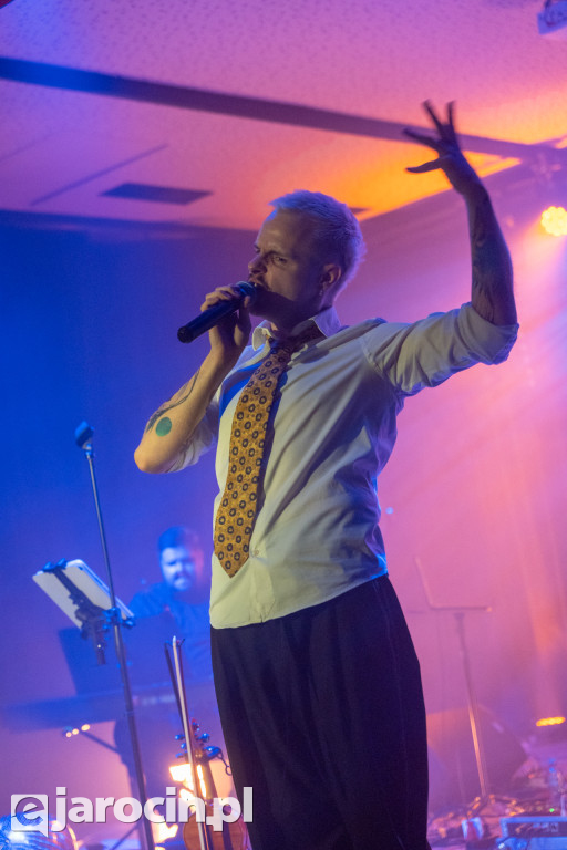 Gminny Dzień Kobiet z Filipem Mettlerem w Jaraczewie