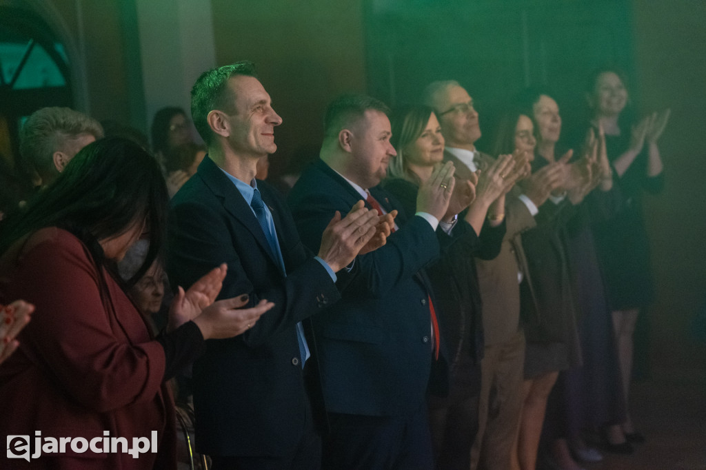 Gminny Dzień Kobiet z Filipem Mettlerem w Jaraczewie