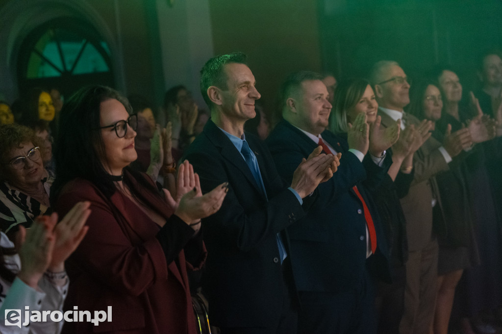 Gminny Dzień Kobiet z Filipem Mettlerem w Jaraczewie